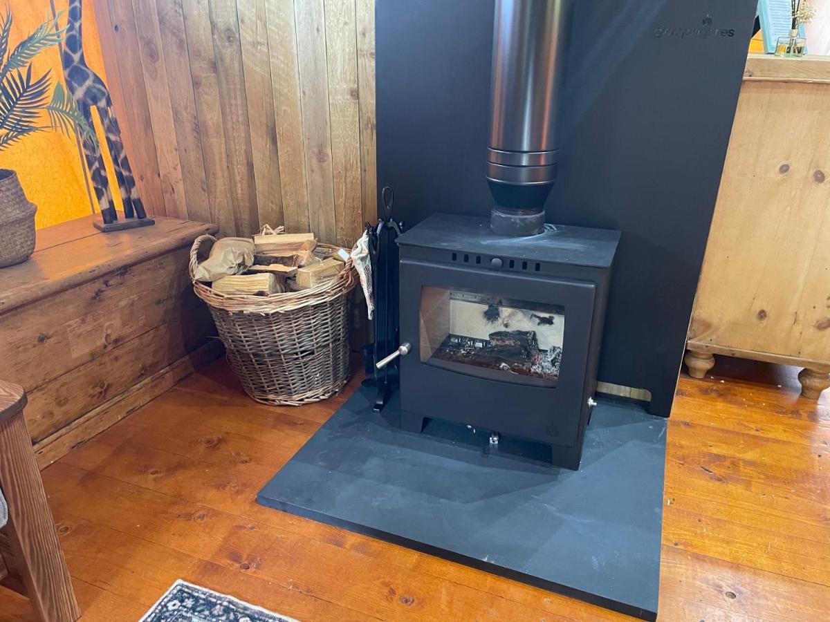 Mountain View Safari Tent With Hot Tub In The Heart Of Snowdonia Dolgellau Exteriör bild